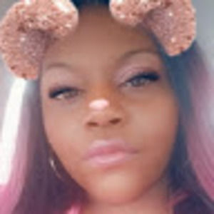 Meet your Posher, Ebony